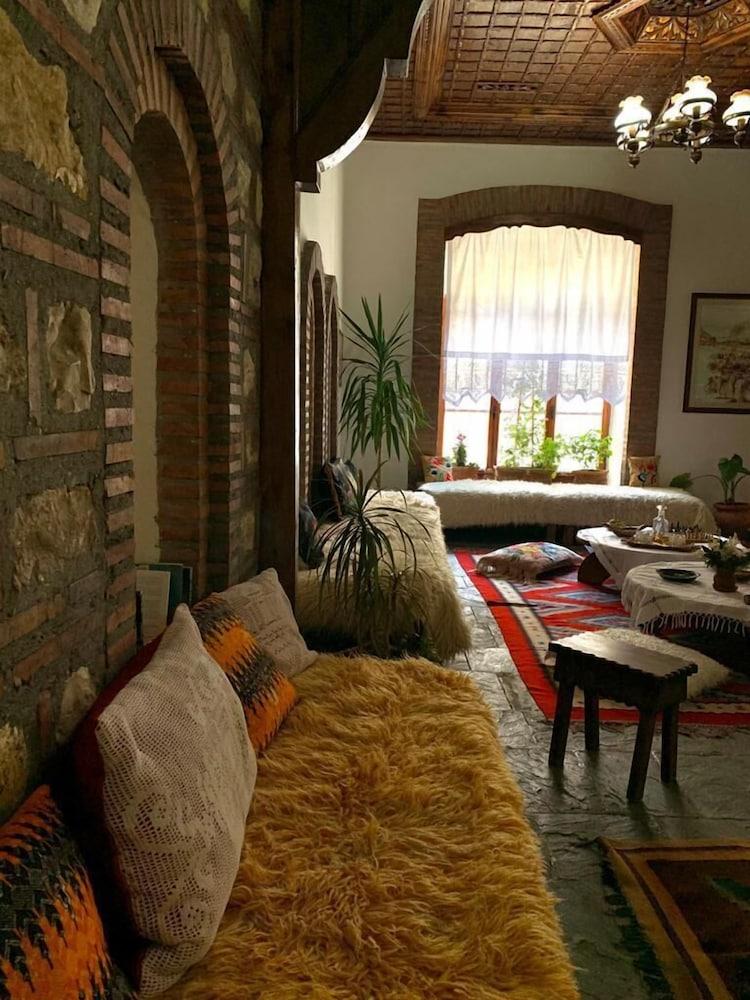 Hotel Berati Kültér fotó